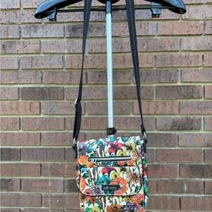 Sakroots Artist Circle Small Flap Messenger Bag Purse Boho Floral Crossbody EUC